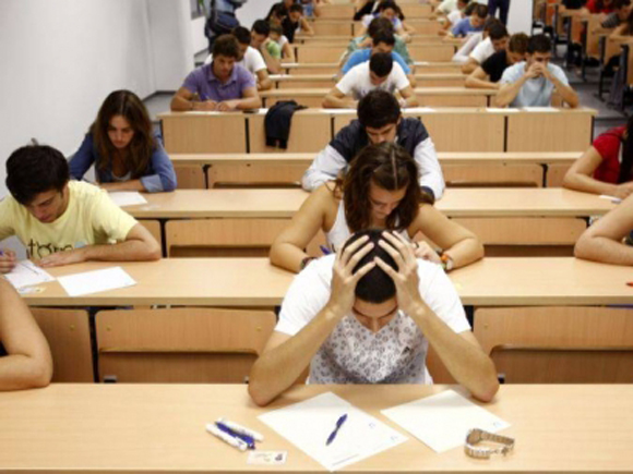 AUDIO Admitere la facultate, supravegheată de Minister