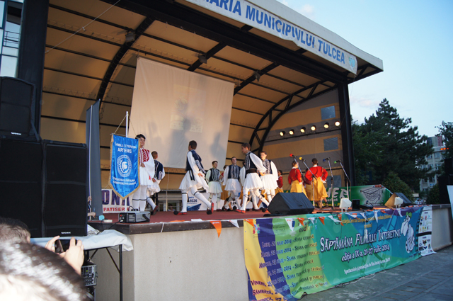 FESTIVAL. Etniile din Dobrogea se întrec în reprezentanţii artistice
