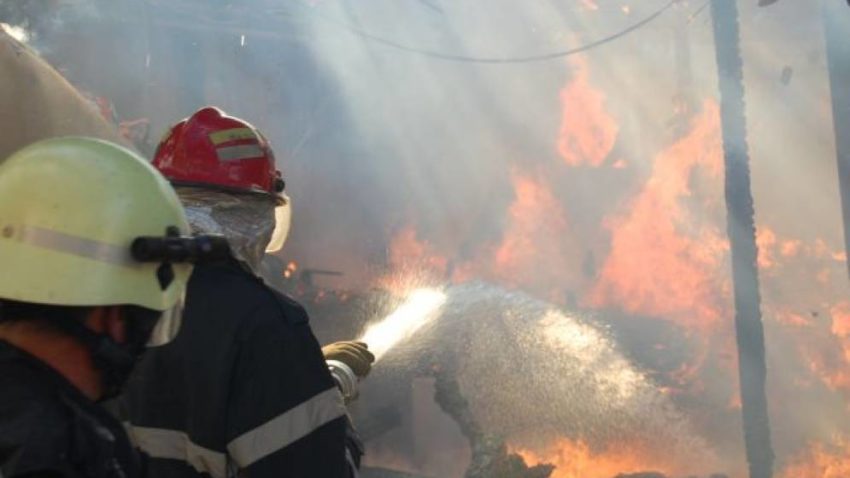 Tone de documente distruse în incendiu la Primăria Mihail Kogălniceanu