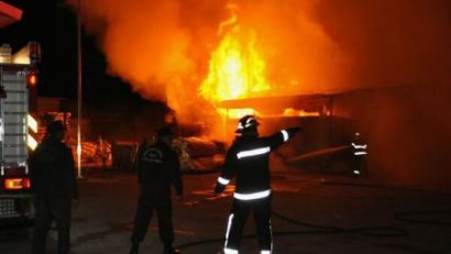 Incendiu puternic in statiunea Neptun
