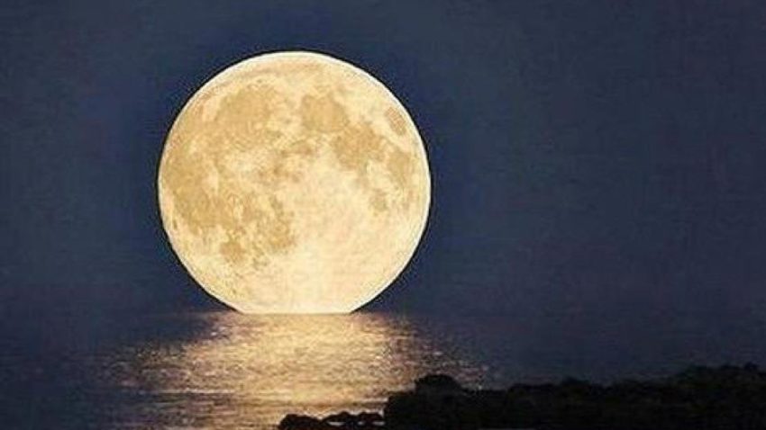 Diseară, vom avea a doua lună plină din iulie!