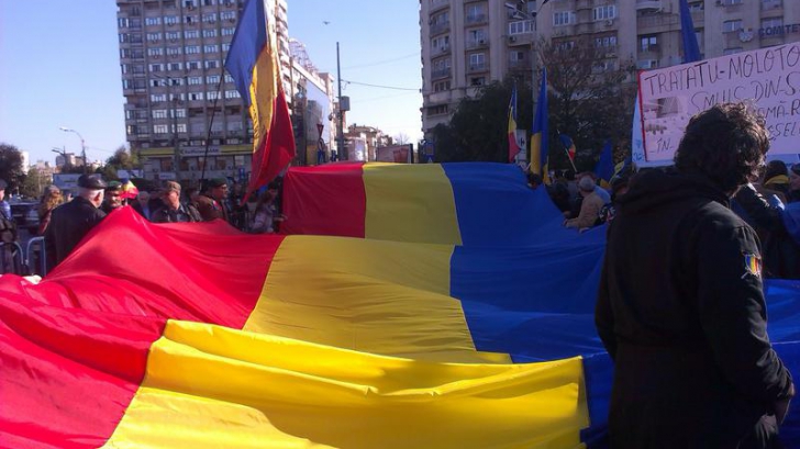 STUDIU: Câţi români vor unirea cu fraţii de peste Prut
