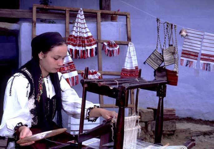 Cursuri de formare în meserii tradiţionale româneşti