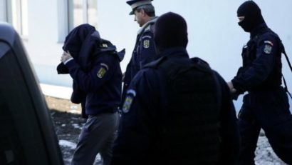 Poliţist constanţean cercetat sub control judiciar