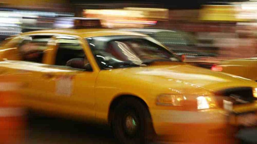Taximetre implicate în accidente, sâmbătă noapte, în Constanța