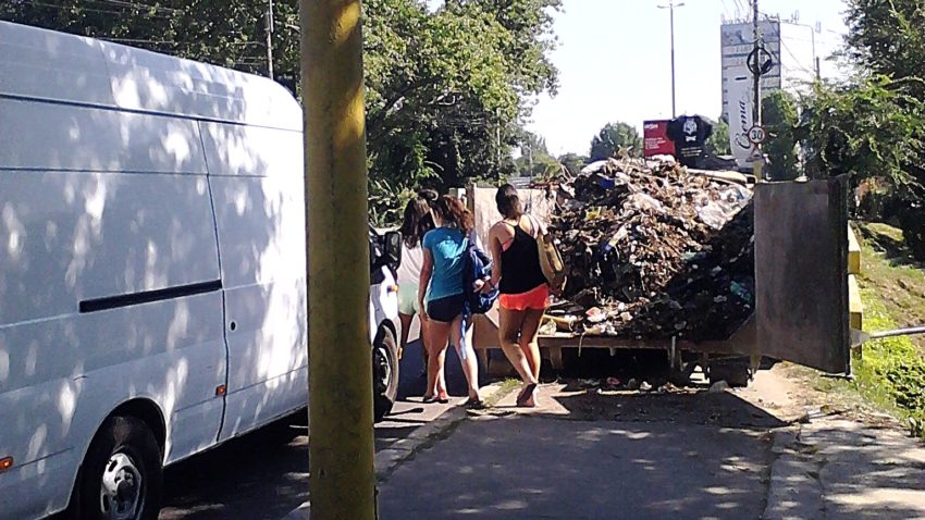 (FOTO) Respectul faţă de pietoni, lasă de dorit în Constanţa