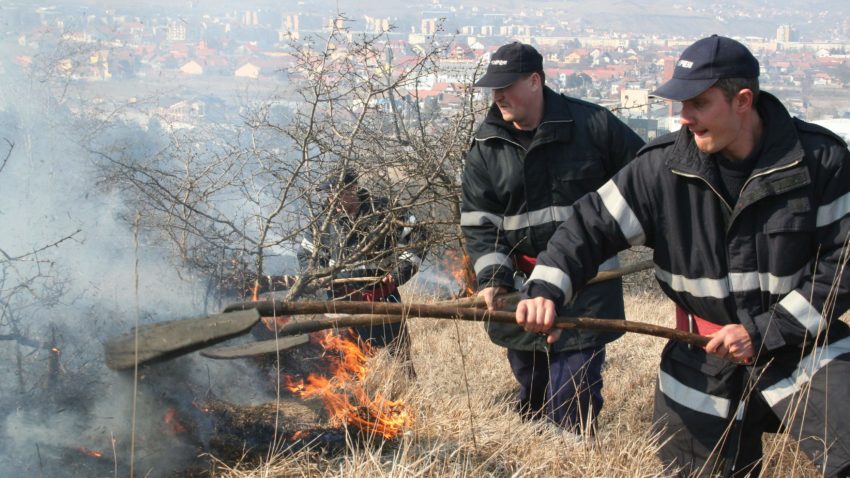 Incendiu pe strada Mihai Eminescu din Constanţa