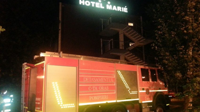 HOTEL EVACUAT. Incendiu în Mamaia