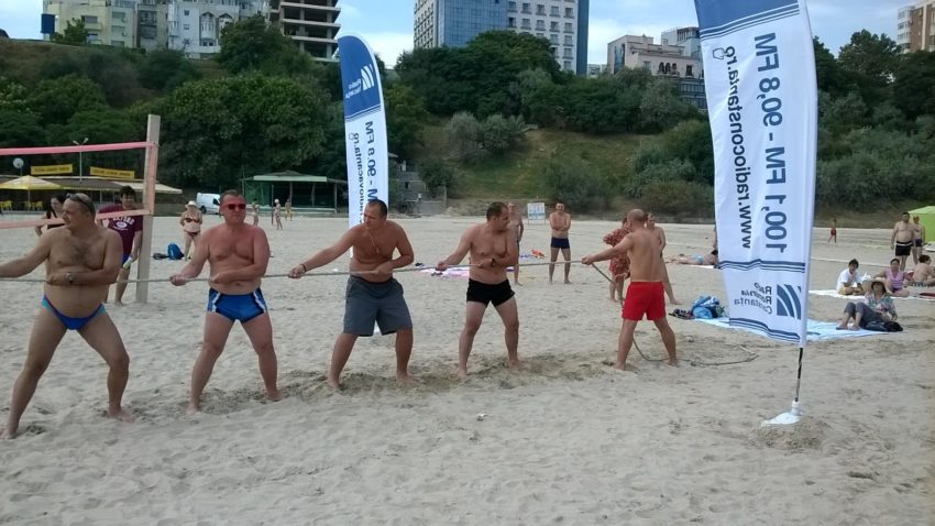 FOTO: Radio Constanţa – Radio Vacanţa sărbătoreşte Ziua Marinei pe plajă