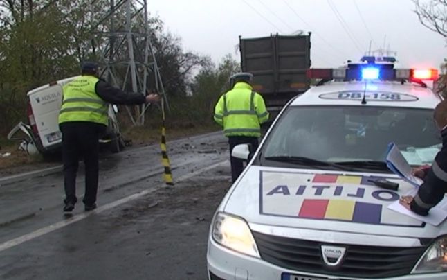 Accident rutier in zona ICIL