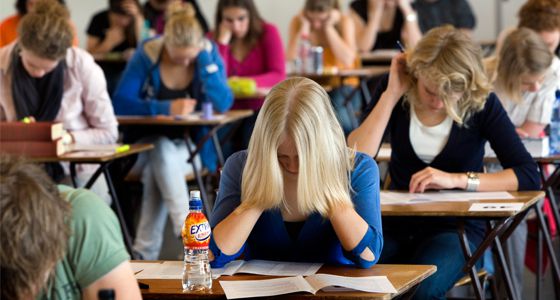 2.335 de elevi înscrişi în a doua sesiune de Bacalaureat la Constanța