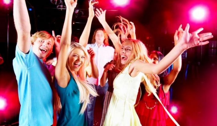 Distracţie în staţiunea Mamaia. Programul verii 2015