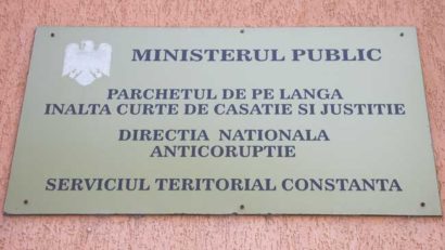 Omul de afaceri Constantin Dima, reţinut. Trei angajaţi ai CJ Constanța, sub control judiciar