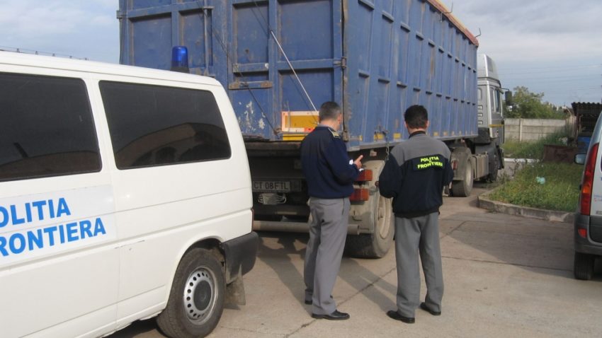 Fraudă cu ambalaje pentru tutun în Portul Agigea