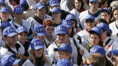 Dascălii cer majorări suplimentare la salarii