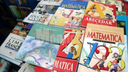Contestaţii la licitaţia pentru manualele de clasa a III-a