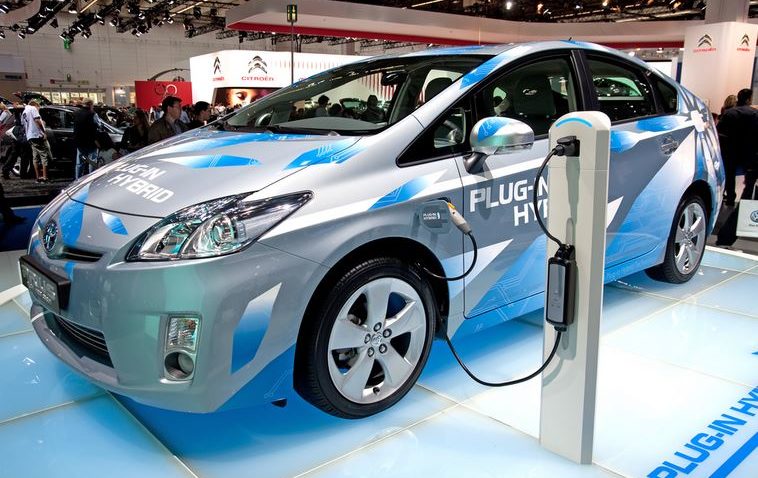 Programul Rabla Plus, bonus de până la 6.500 de euro la achiziţia unei maşini electrice