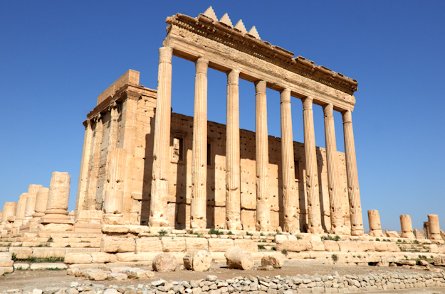 Gruparea Stat Islamic a distrus un alt templu antic din oraşul Palmira