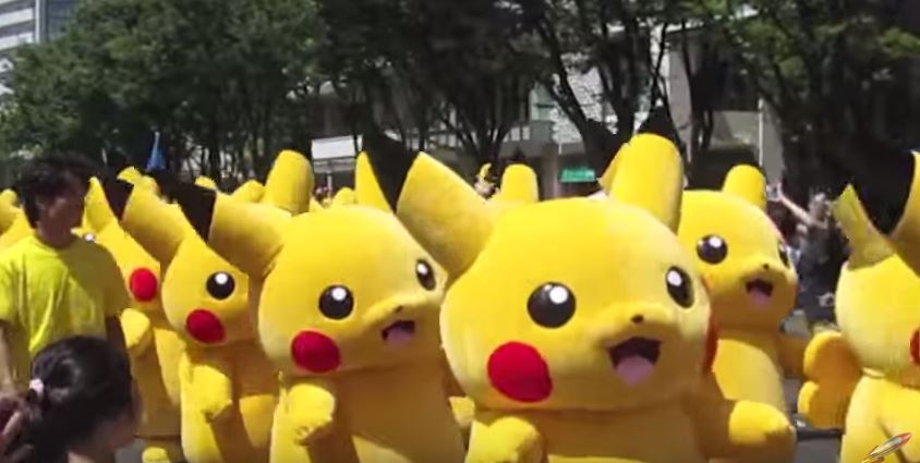 VIDEO: Pokemonii au ieşit în stradă