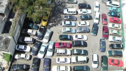 Parcări goale, un paradox care există într-o staţiune atât de plină cum este Mamaia