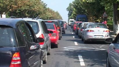 Aglomeraţie în trafic, în sudul litoralului