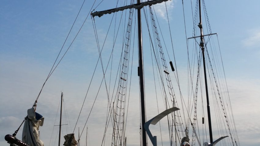 FOTO: Toate pânzele sus! Nava-soră a goeletei „Speranţa”, ancorată la Mangalia