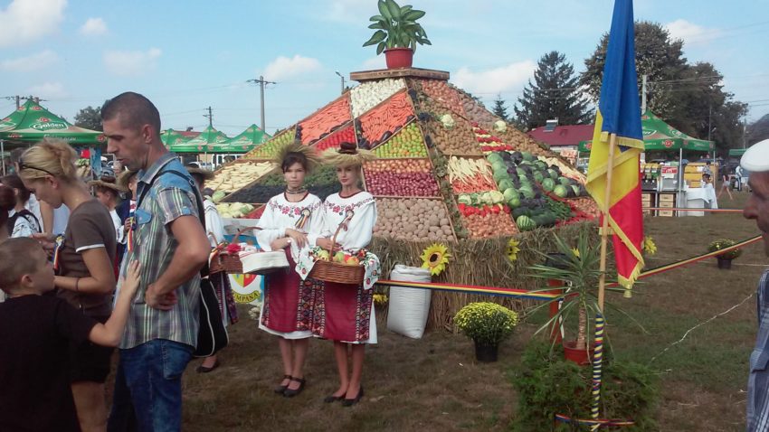 (FOTO) Festivalul „Rodul Pământului – Zilele Recoltei la Cumpăna”