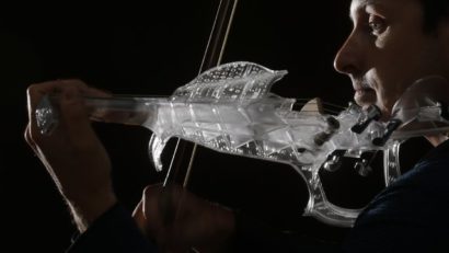 VIDEO: Lutierii au concurenţă: imprimantele 3D!