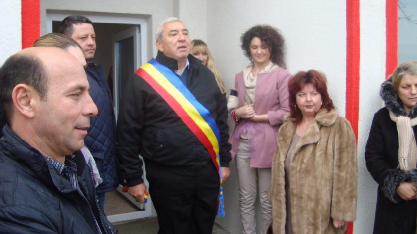 (AUDIO) Copiii din Lumina învață în școală nouă