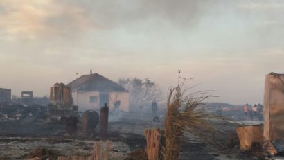 Exclusiv. (UPDATE) Incendiu devastator la Vadu. O cherhana a ars complet