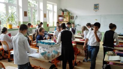 AUDIO: Până şi laptele distribuit elevilor are o zi a lui