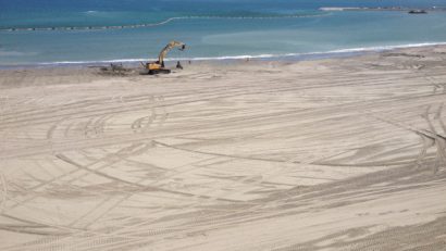 (FOTO+AUDIO) Extinderea digurilor de pe litoral s-a încheiat