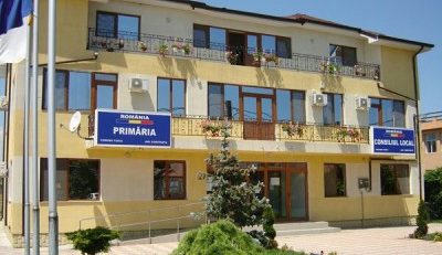 Viceprimarul suspendat al comunei Tuzla, plasat în arest la domiciliu