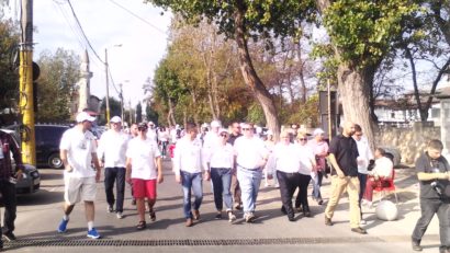 Voluntarii au curăţat plaja din Mamaia