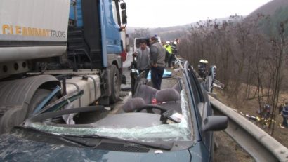 Circulația rutieră pe DN7 Deva – Arad întreruptă din cauza unui accident rutier