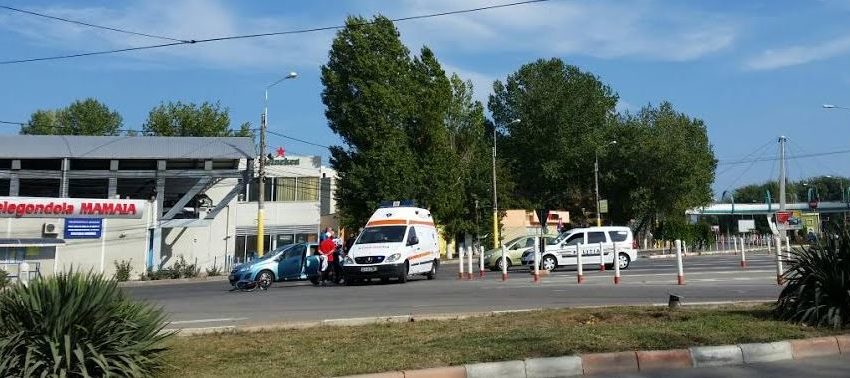 Accident în Mamaia. Coliziune între un autovehicul şi o bicicletă