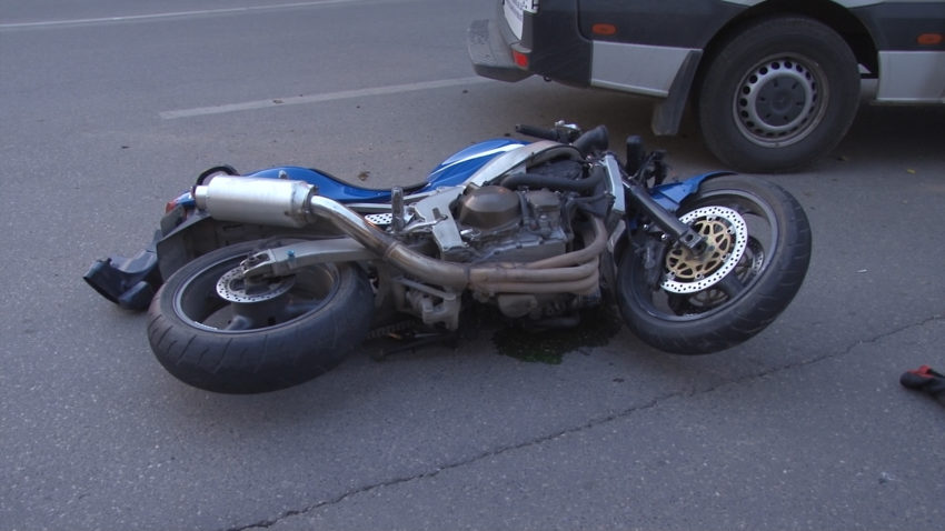 Pieton accidentat de un motociclist