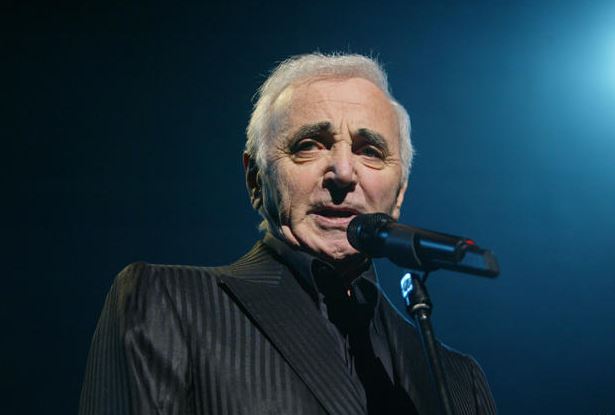 Schimbare importantă privind concertul din România al lui Charles Aznavour