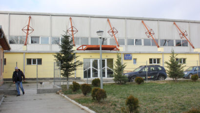 (AUDIO) Primăria Crucea a pus lacăt pe sala de sport