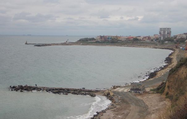 Lucrările la digurile din Constanţa şi Mamaia, aproape de final