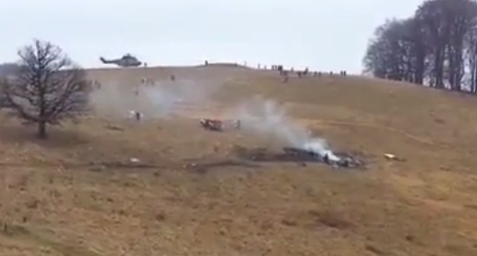 Elicopter PRĂBUŞIT. Pilotul a murit