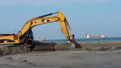 VIDEO: Cum renaşte plaja la Mamaia, din adâncul Mării Negre