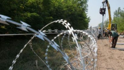 Ungaria, criticată dur pentru măsurile luate în criza refugiaţilor