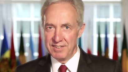 Ambasadorul american a discutat cu românii pe Facebook