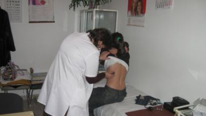 Noi categorii de medici vor primi lefuri mărite