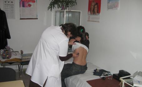 Noi categorii de medici vor primi lefuri mărite