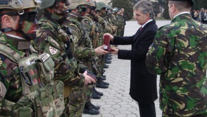 Ministrul Duşa va evalua modul de asigurare a sprijinului logistic pe timpul acţiunilor militare