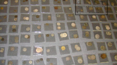 Un elvețian a încercat să scoată din România peste 300 de monede de patrimoniu