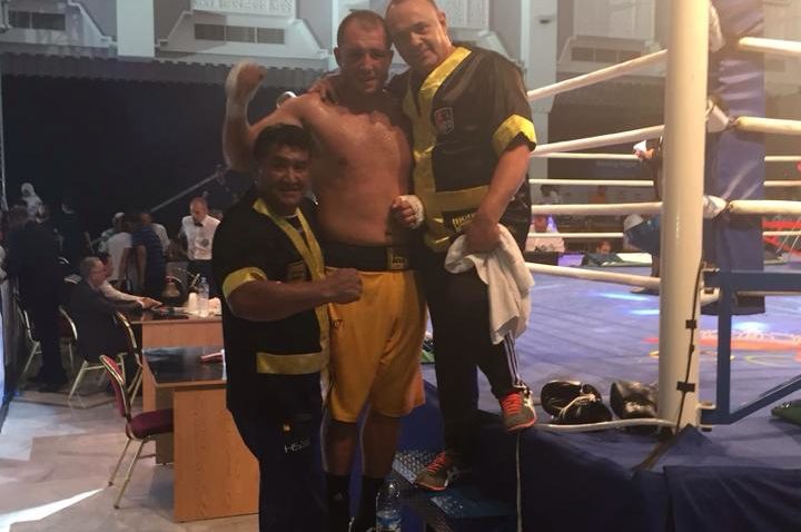 Un antrenor de la CS Năvodari se ocupă de un campion mondial !