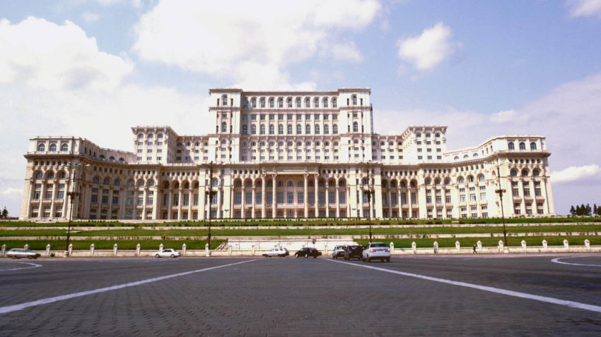 Alertă de securitate: Geantă suspectă la Palatul Parlamentului